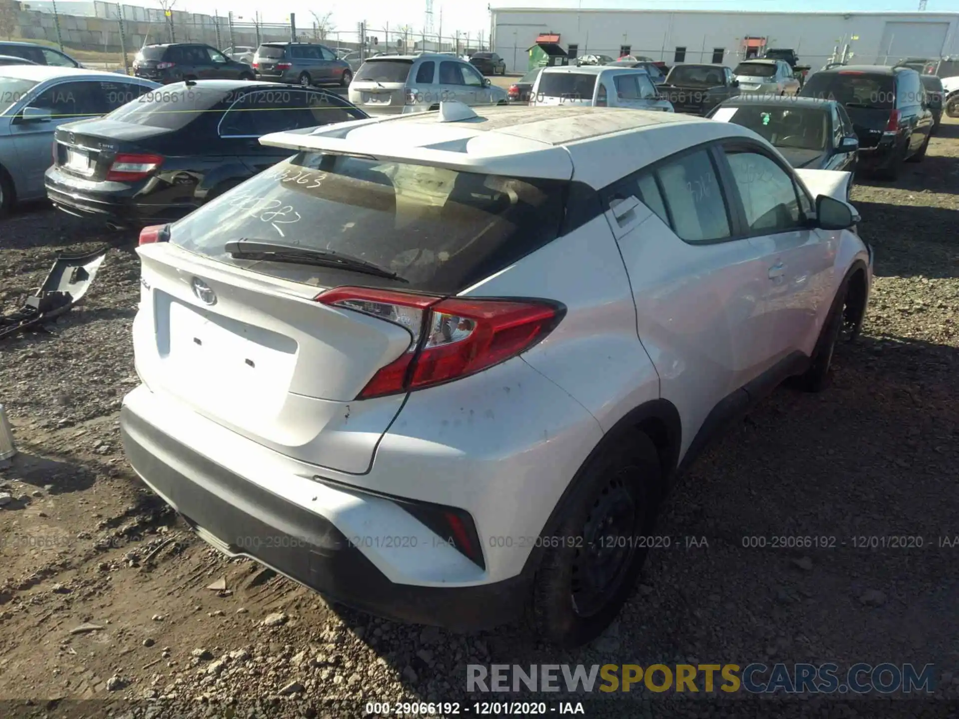 4 Photograph of a damaged car JTNKHMBX2L1069575 TOYOTA C-HR 2020