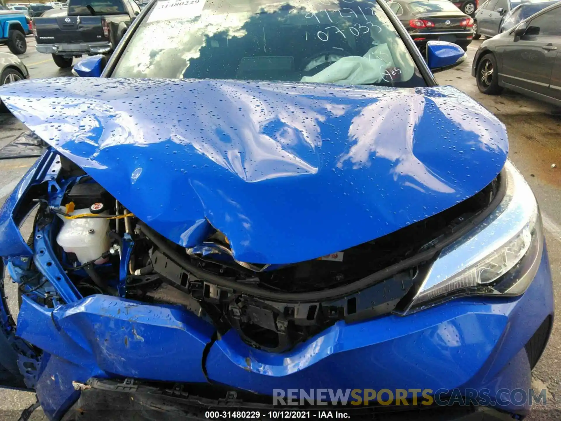 10 Photograph of a damaged car JTNKHMBX2L1070337 TOYOTA C-HR 2020