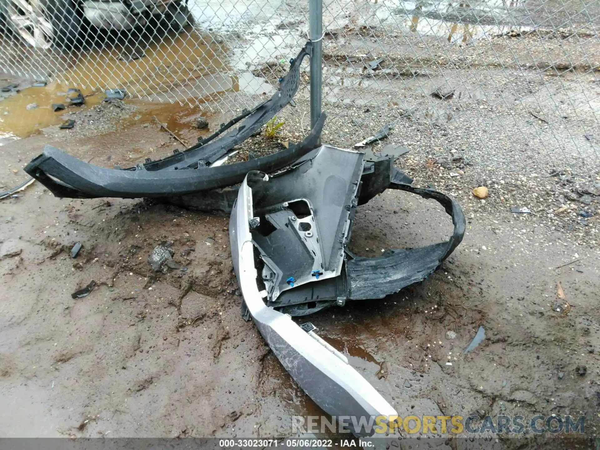 12 Photograph of a damaged car JTNKHMBX2L1075747 TOYOTA C-HR 2020