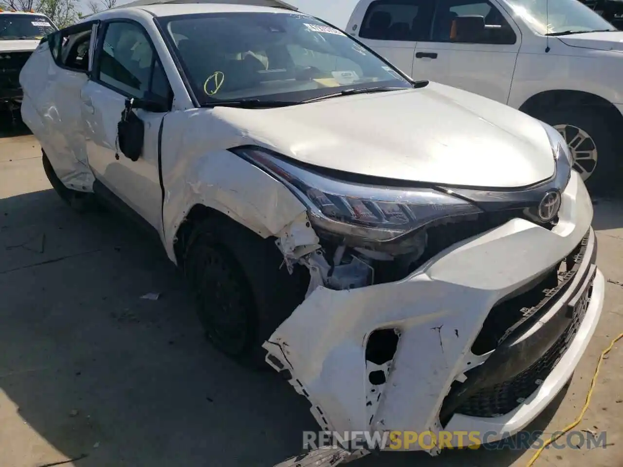 1 Photograph of a damaged car JTNKHMBX2L1077420 TOYOTA C-HR 2020