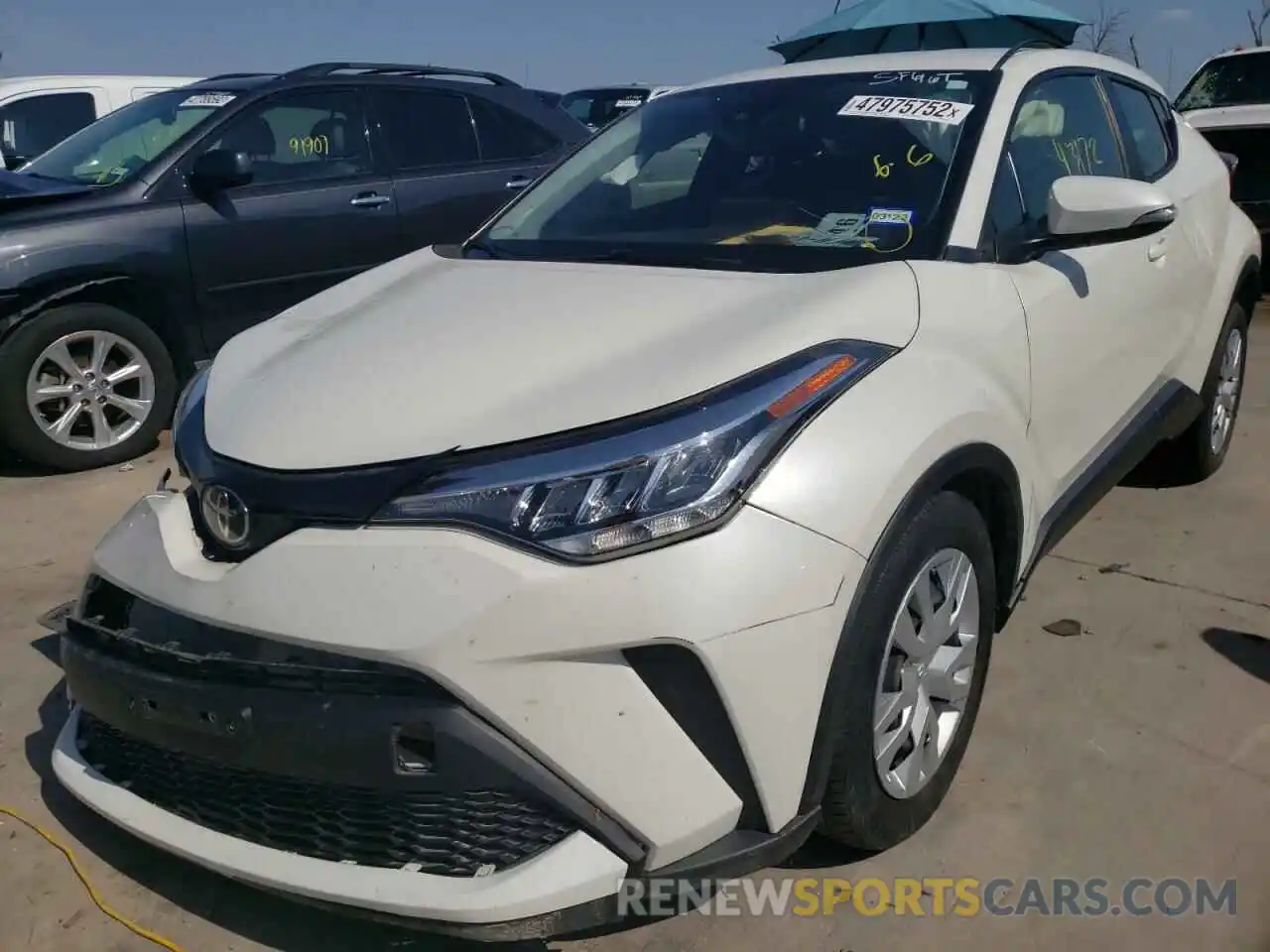 2 Photograph of a damaged car JTNKHMBX2L1077420 TOYOTA C-HR 2020