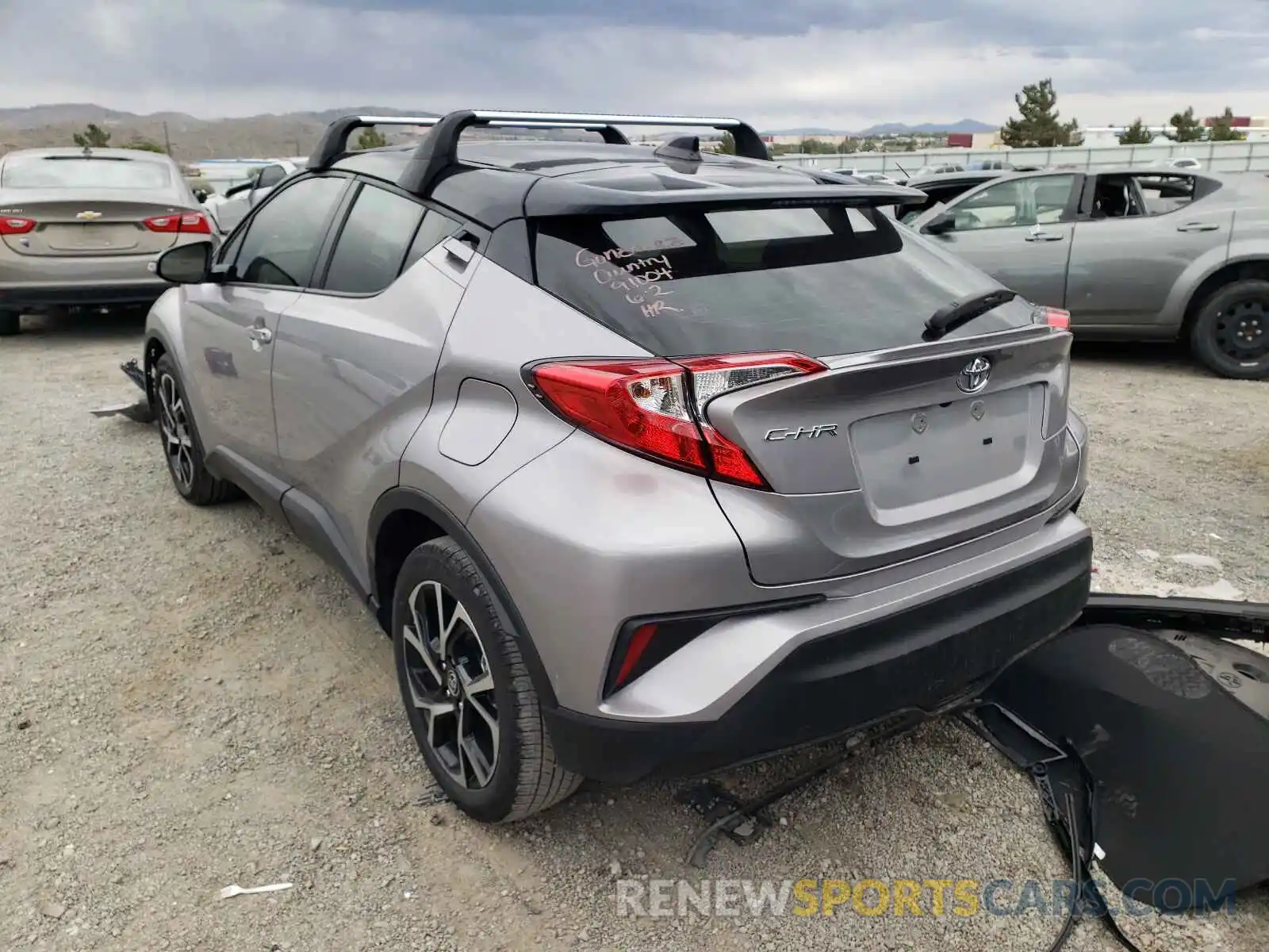 3 Photograph of a damaged car JTNKHMBX2L1083735 TOYOTA C-HR 2020