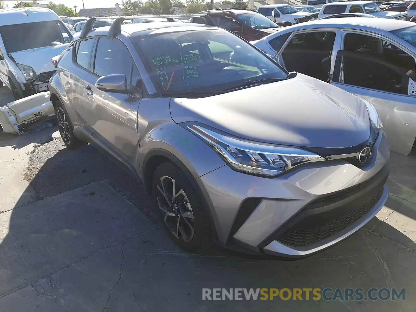 1 Photograph of a damaged car JTNKHMBX2L1083833 TOYOTA C-HR 2020