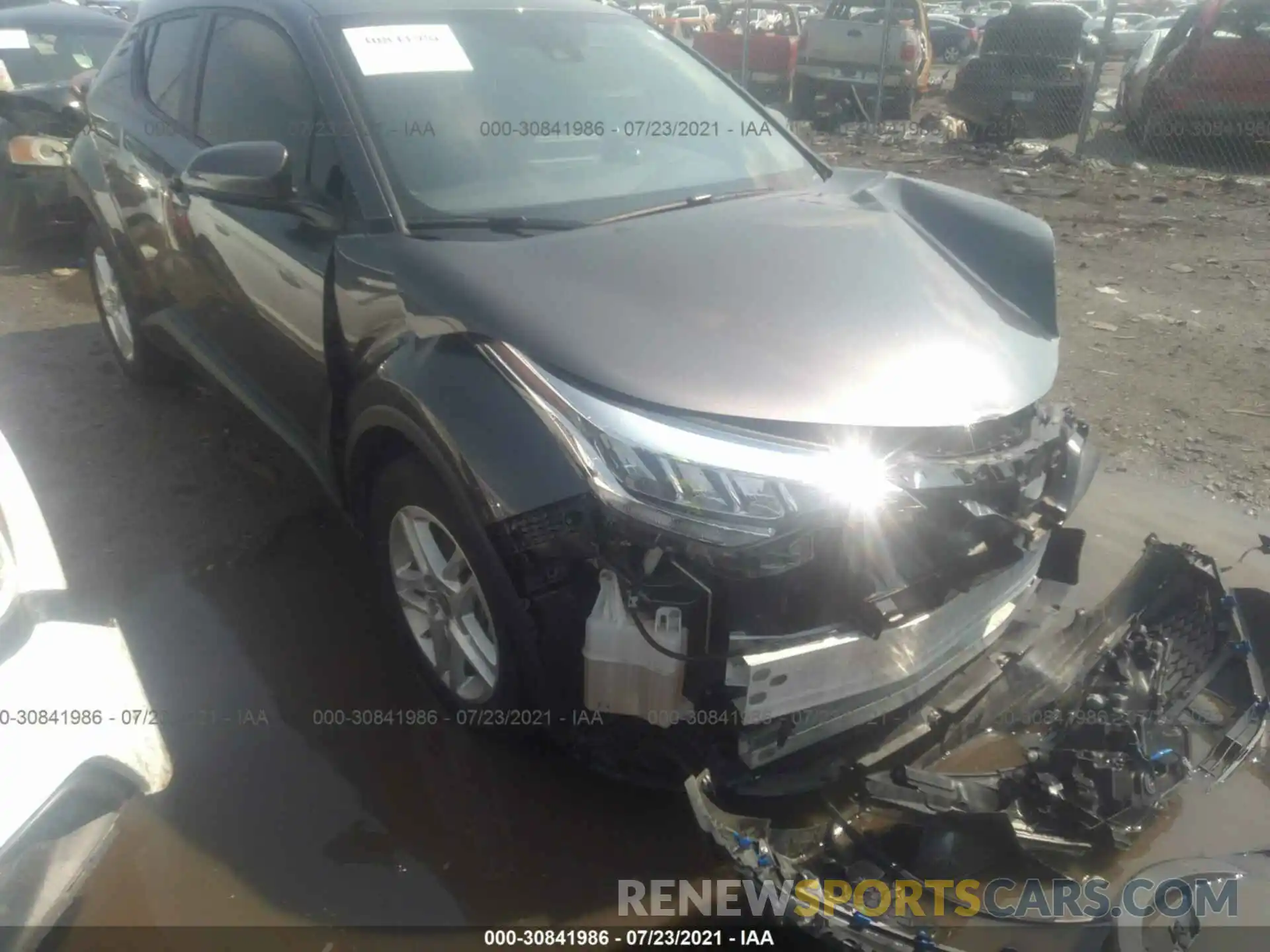 1 Photograph of a damaged car JTNKHMBX2L1083928 TOYOTA C-HR 2020