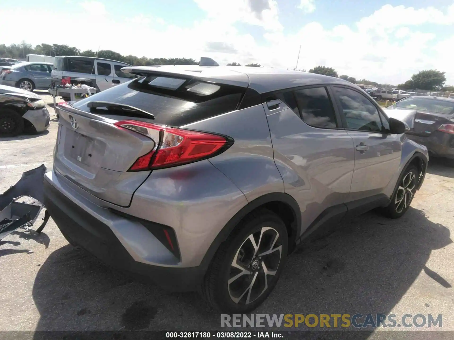 4 Photograph of a damaged car JTNKHMBX2L1084903 TOYOTA C-HR 2020