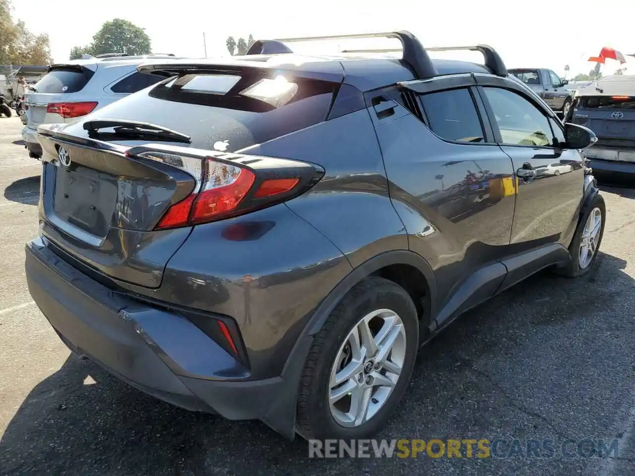 4 Photograph of a damaged car JTNKHMBX2L1085100 TOYOTA C-HR 2020