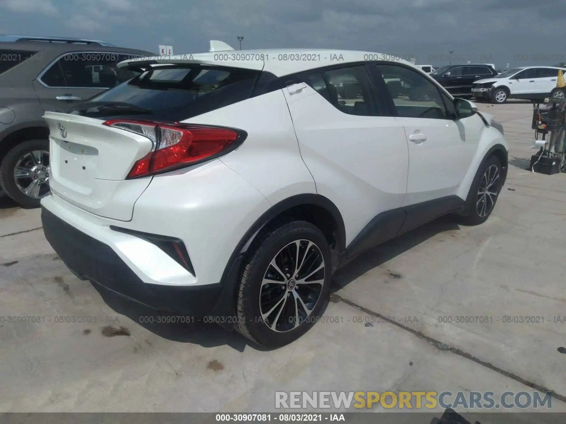 4 Photograph of a damaged car JTNKHMBX2L1089180 TOYOTA C-HR 2020