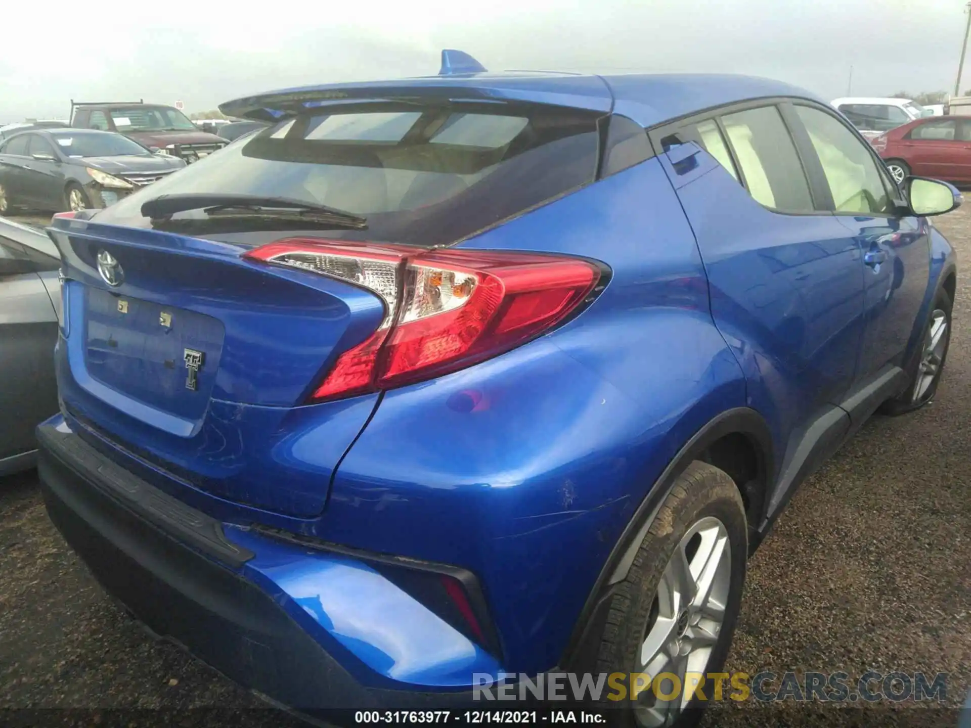 4 Photograph of a damaged car JTNKHMBX2L1089471 TOYOTA C-HR 2020