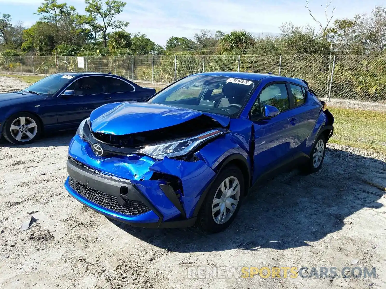 2 Photograph of a damaged car JTNKHMBX2L1090023 TOYOTA C-HR 2020