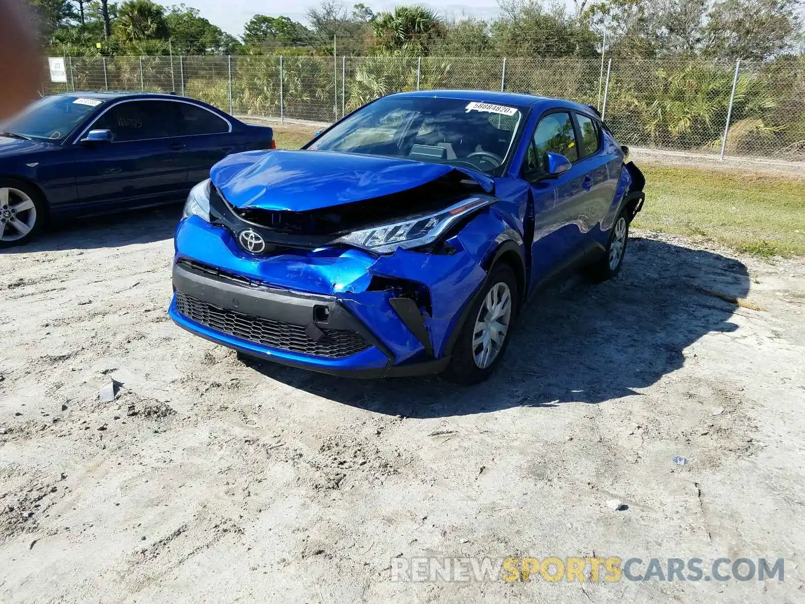 9 Photograph of a damaged car JTNKHMBX2L1090023 TOYOTA C-HR 2020