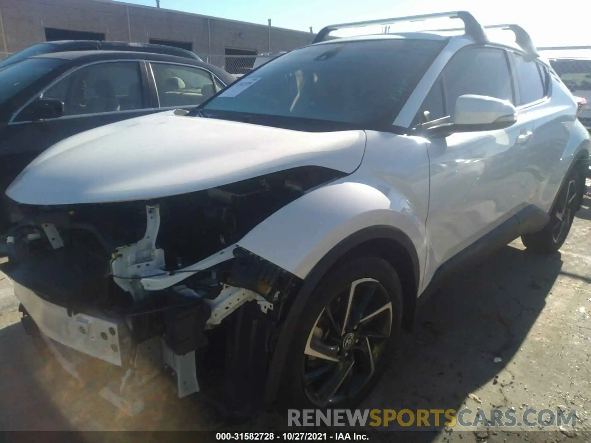 2 Photograph of a damaged car JTNKHMBX2L1090510 TOYOTA C-HR 2020