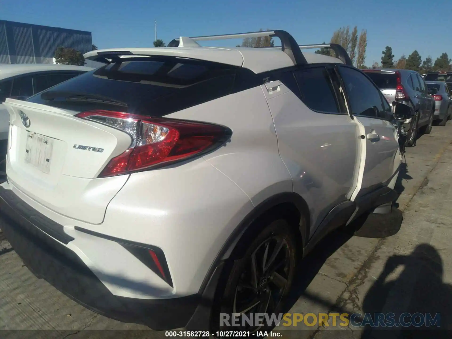 4 Photograph of a damaged car JTNKHMBX2L1090510 TOYOTA C-HR 2020