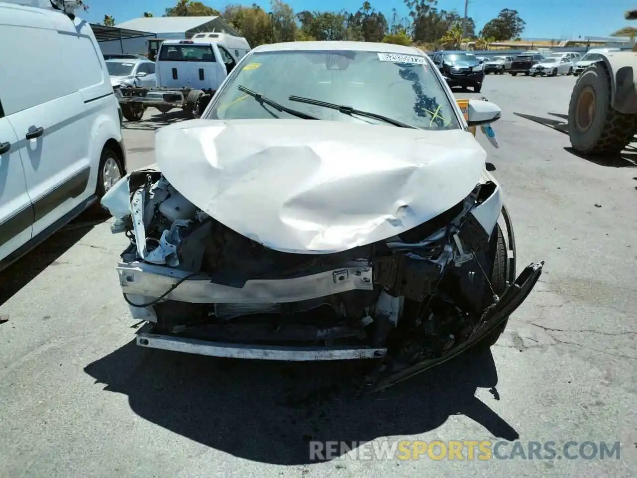 9 Photograph of a damaged car JTNKHMBX3L1066362 TOYOTA C-HR 2020