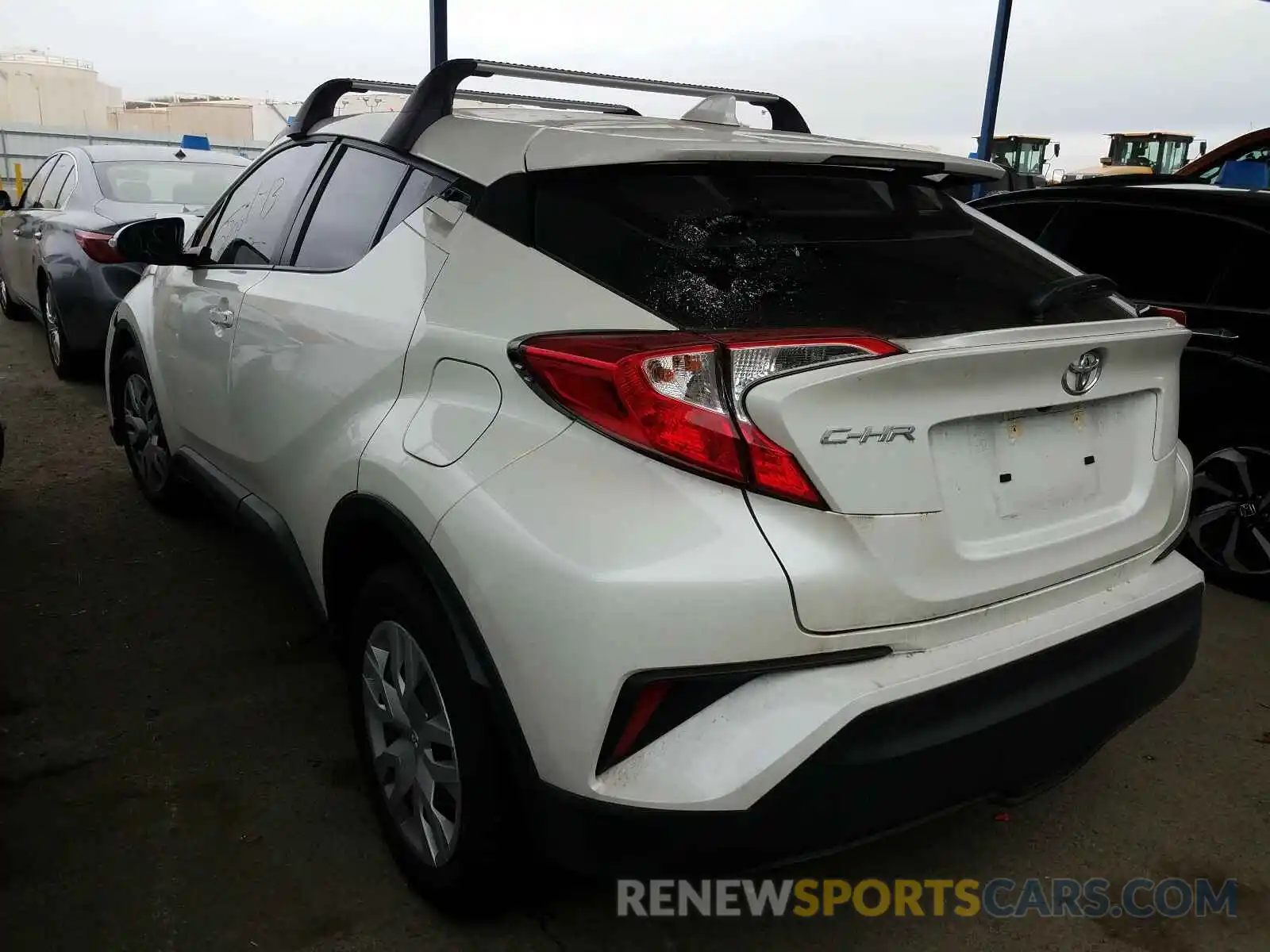 3 Photograph of a damaged car JTNKHMBX3L1067382 TOYOTA C-HR 2020