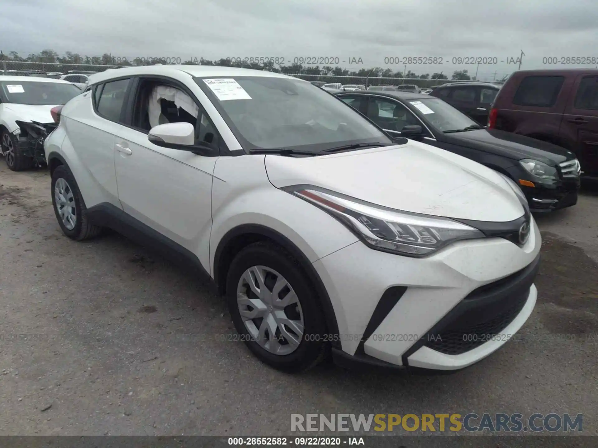 1 Photograph of a damaged car JTNKHMBX3L1070587 TOYOTA C-HR 2020