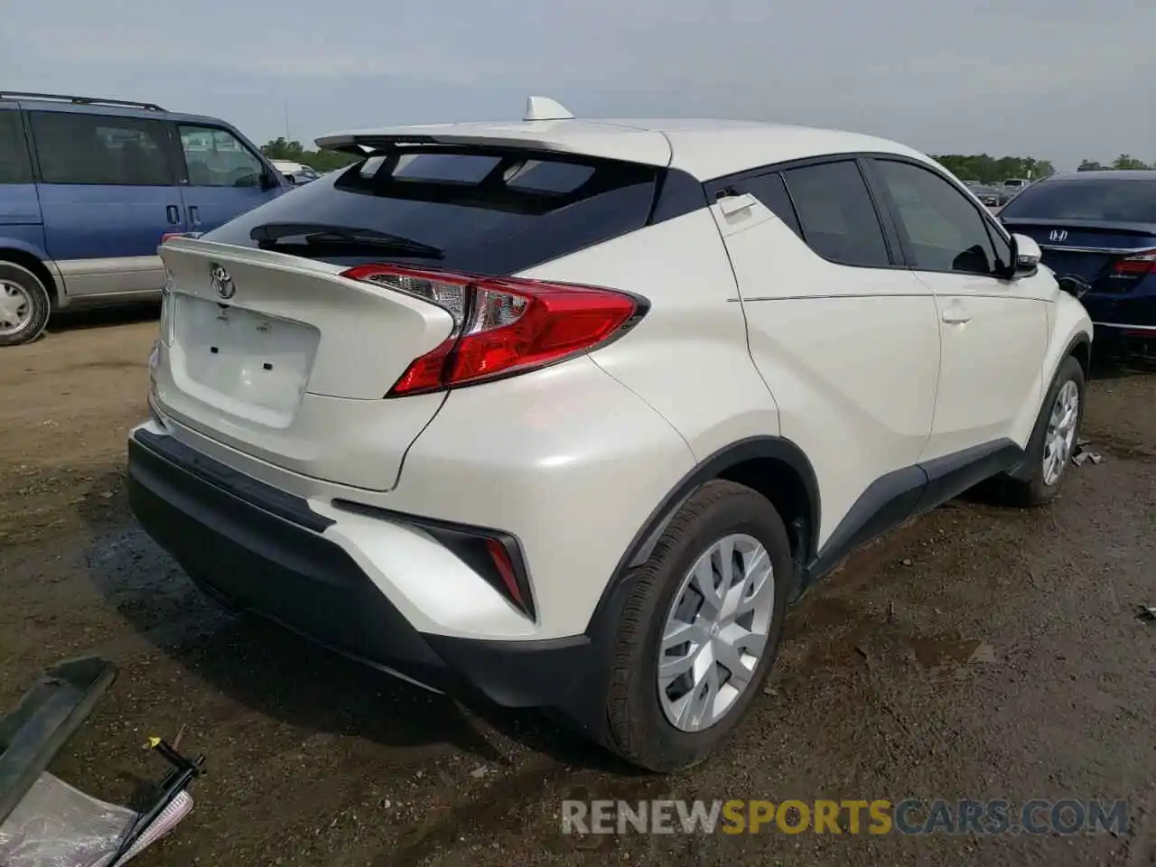 4 Photograph of a damaged car JTNKHMBX3L1071142 TOYOTA C-HR 2020