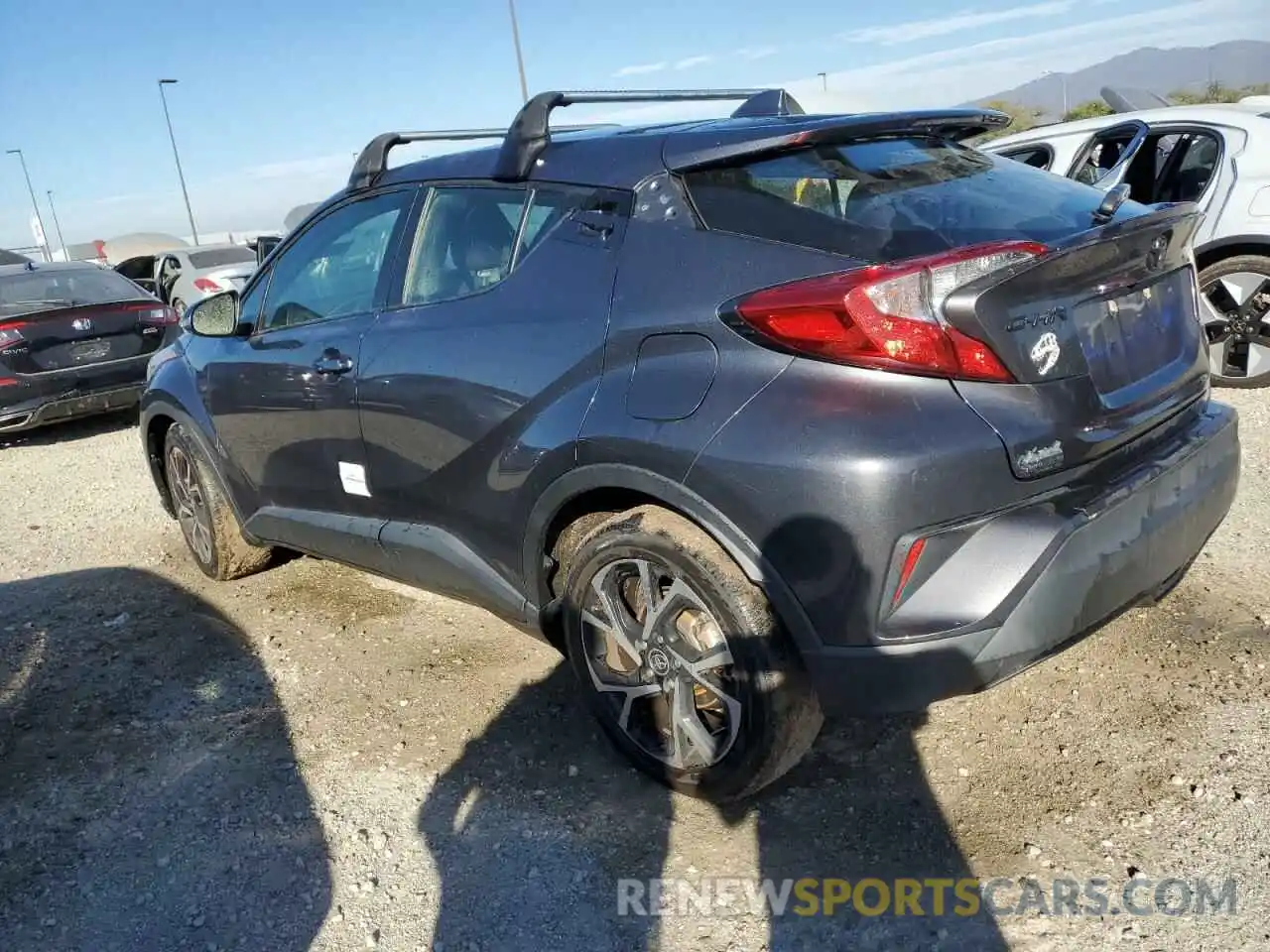 2 Photograph of a damaged car JTNKHMBX3L1077443 TOYOTA C-HR 2020