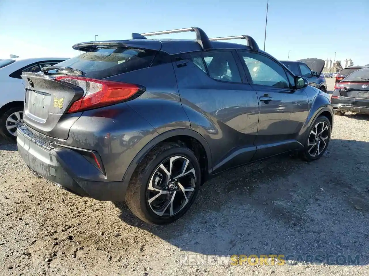 3 Photograph of a damaged car JTNKHMBX3L1077443 TOYOTA C-HR 2020