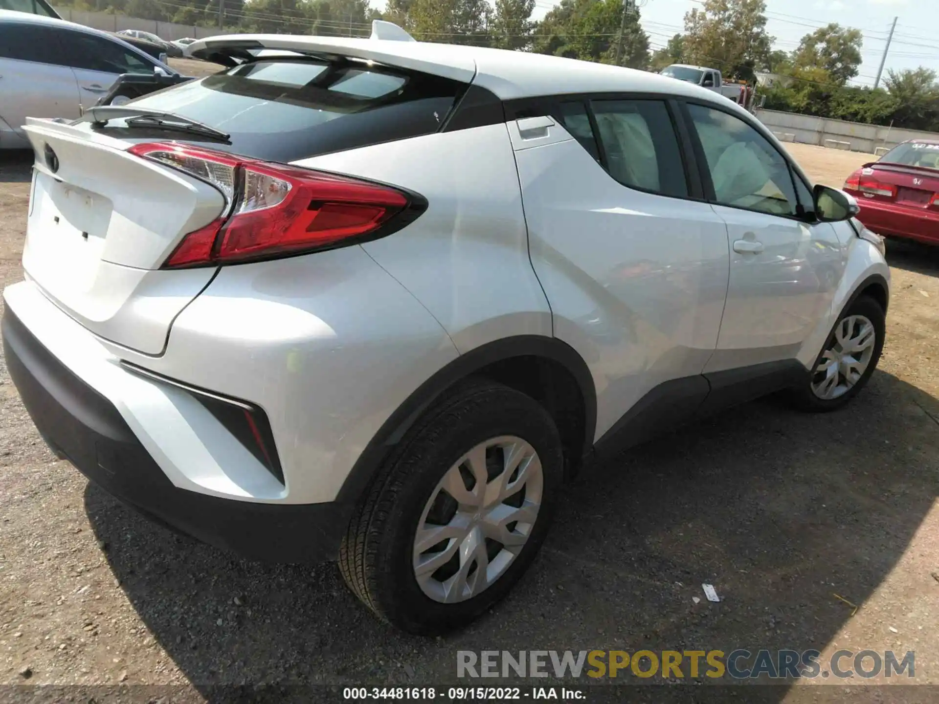 4 Photograph of a damaged car JTNKHMBX3L1080035 TOYOTA C-HR 2020