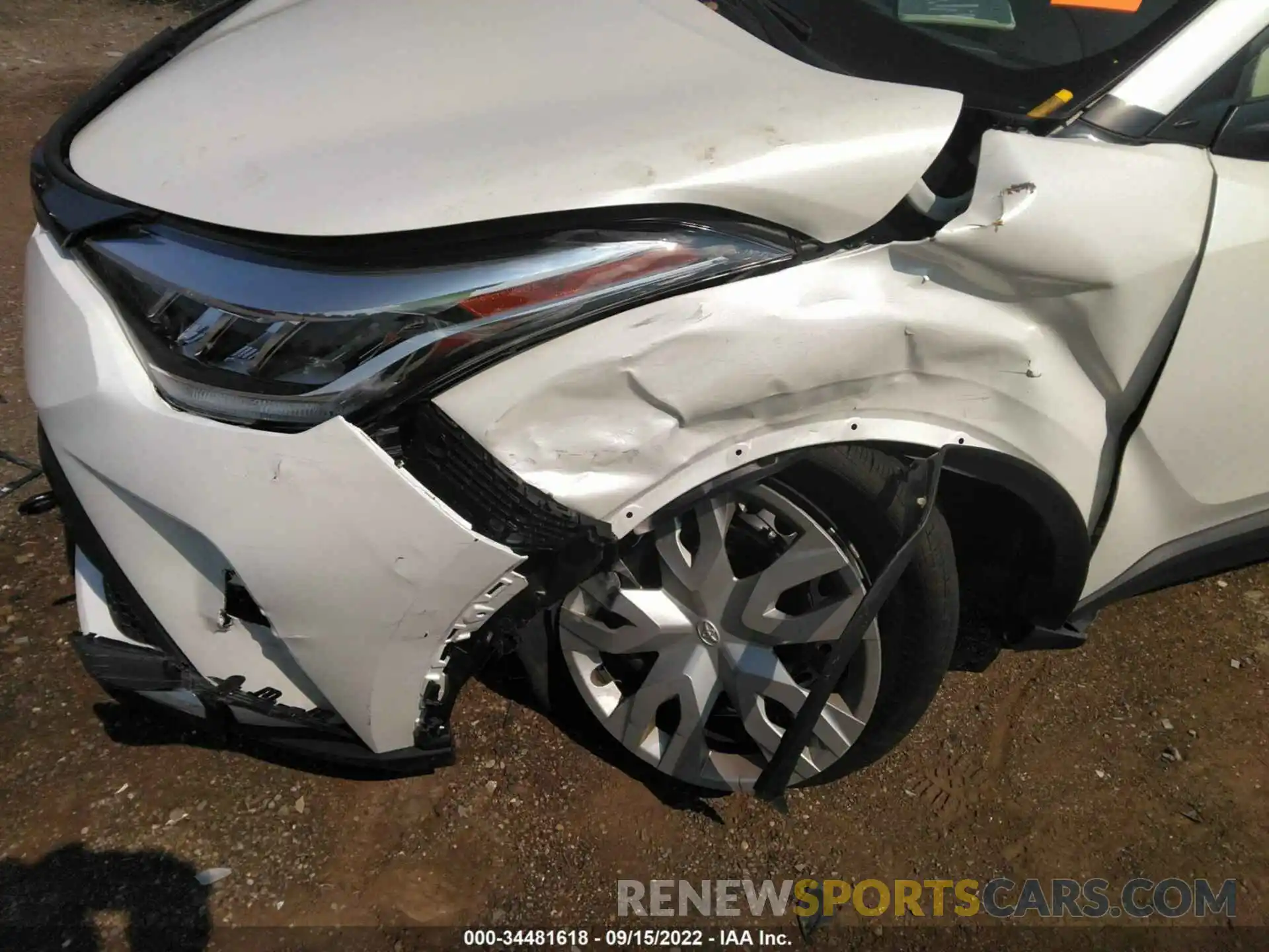 6 Photograph of a damaged car JTNKHMBX3L1080035 TOYOTA C-HR 2020