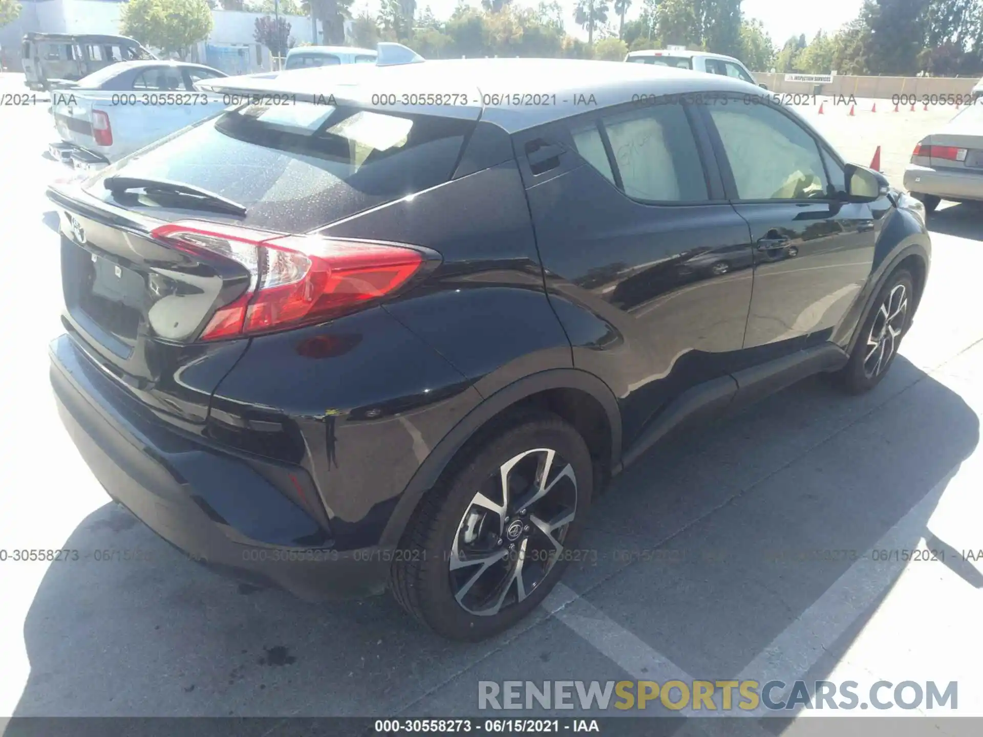 4 Photograph of a damaged car JTNKHMBX3L1083209 TOYOTA C-HR 2020