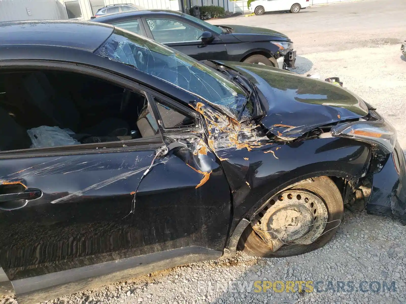 9 Photograph of a damaged car JTNKHMBX3L1083257 TOYOTA C-HR 2020