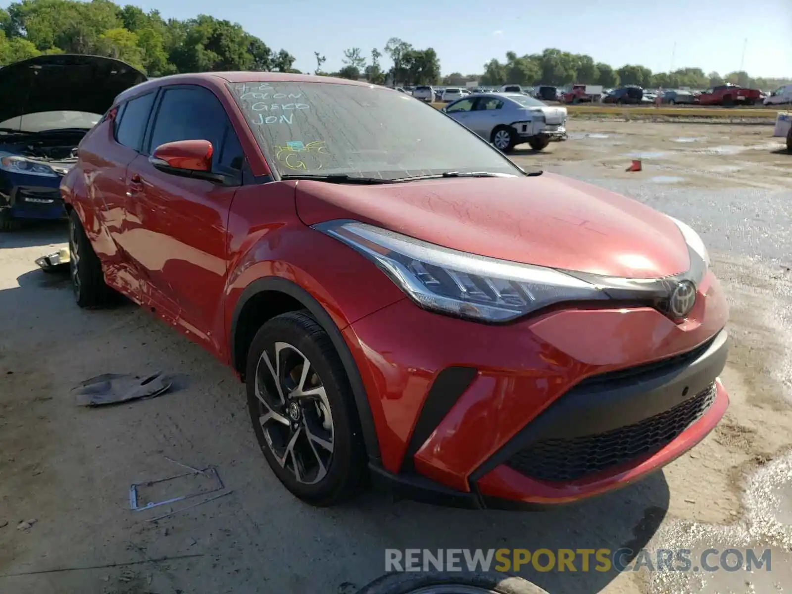 1 Photograph of a damaged car JTNKHMBX3L1084764 TOYOTA C-HR 2020