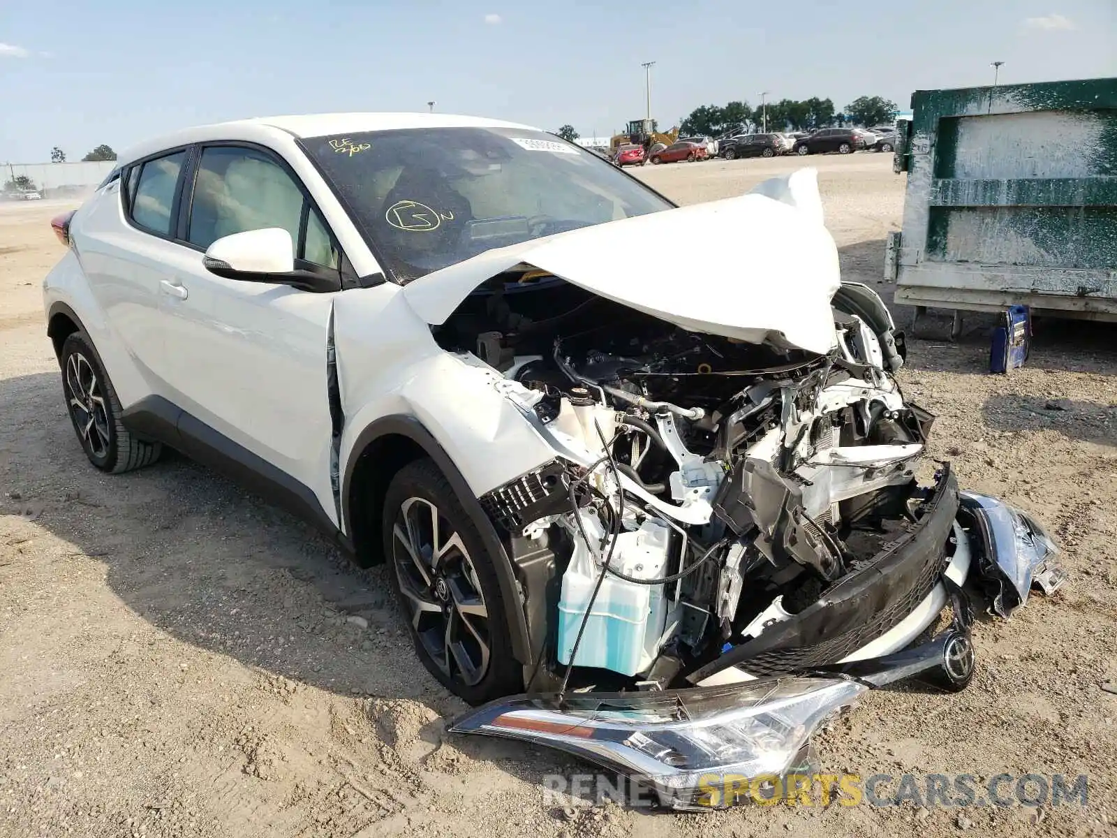 1 Photograph of a damaged car JTNKHMBX3L1087681 TOYOTA C-HR 2020