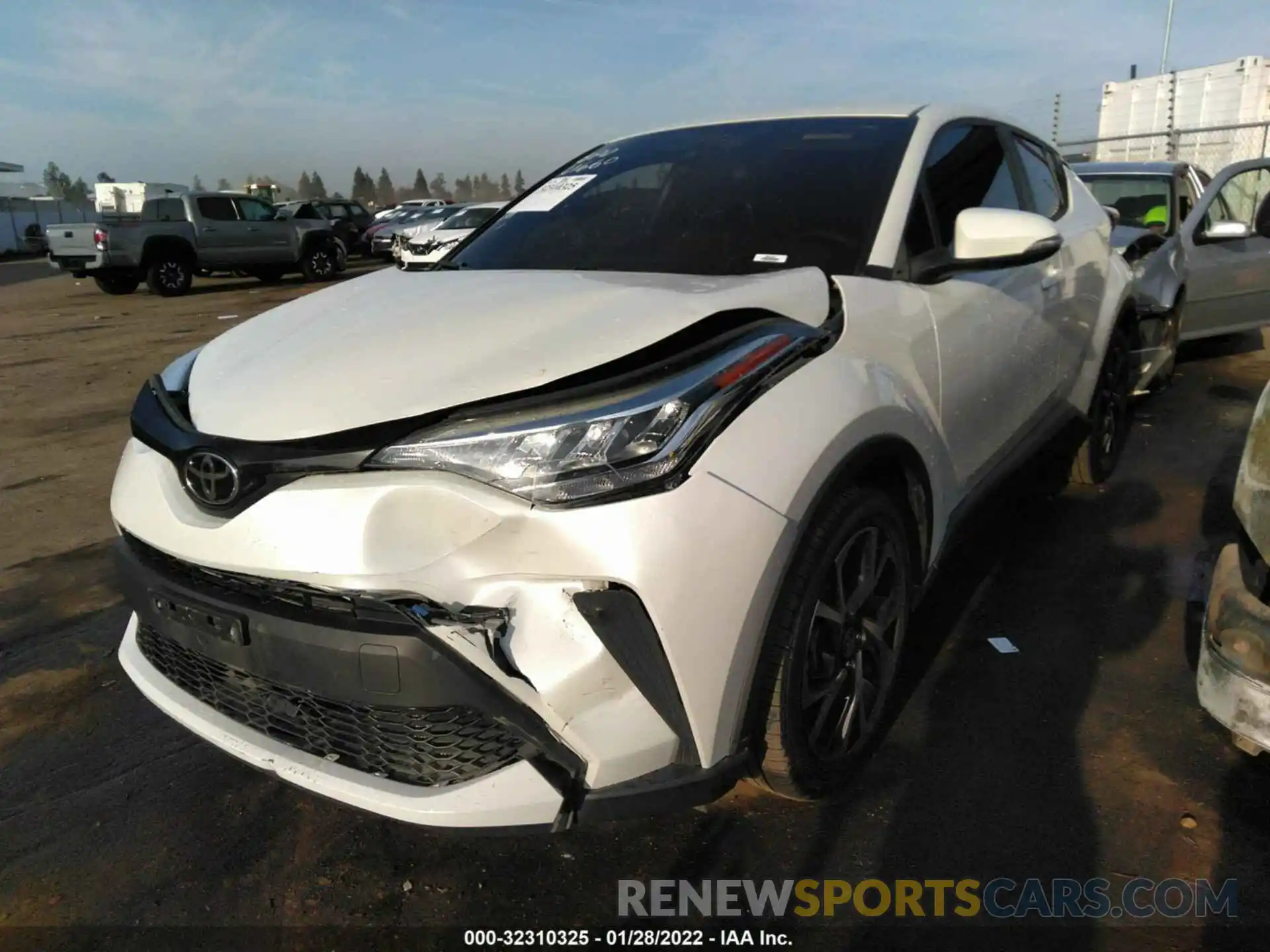 2 Фотография поврежденного автомобиля JTNKHMBX3L1090113 TOYOTA C-HR 2020