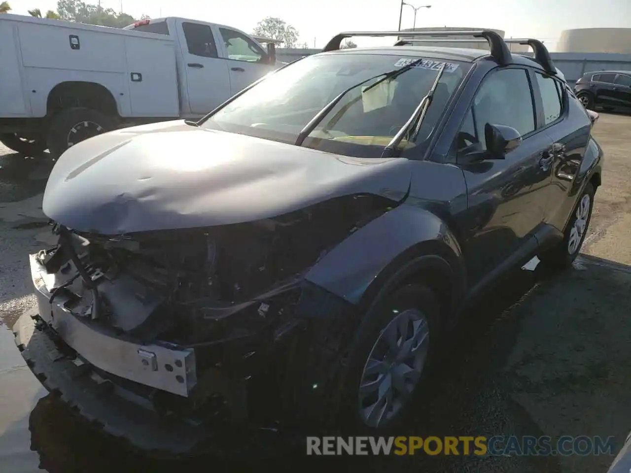 2 Photograph of a damaged car JTNKHMBX4L1064345 TOYOTA C-HR 2020