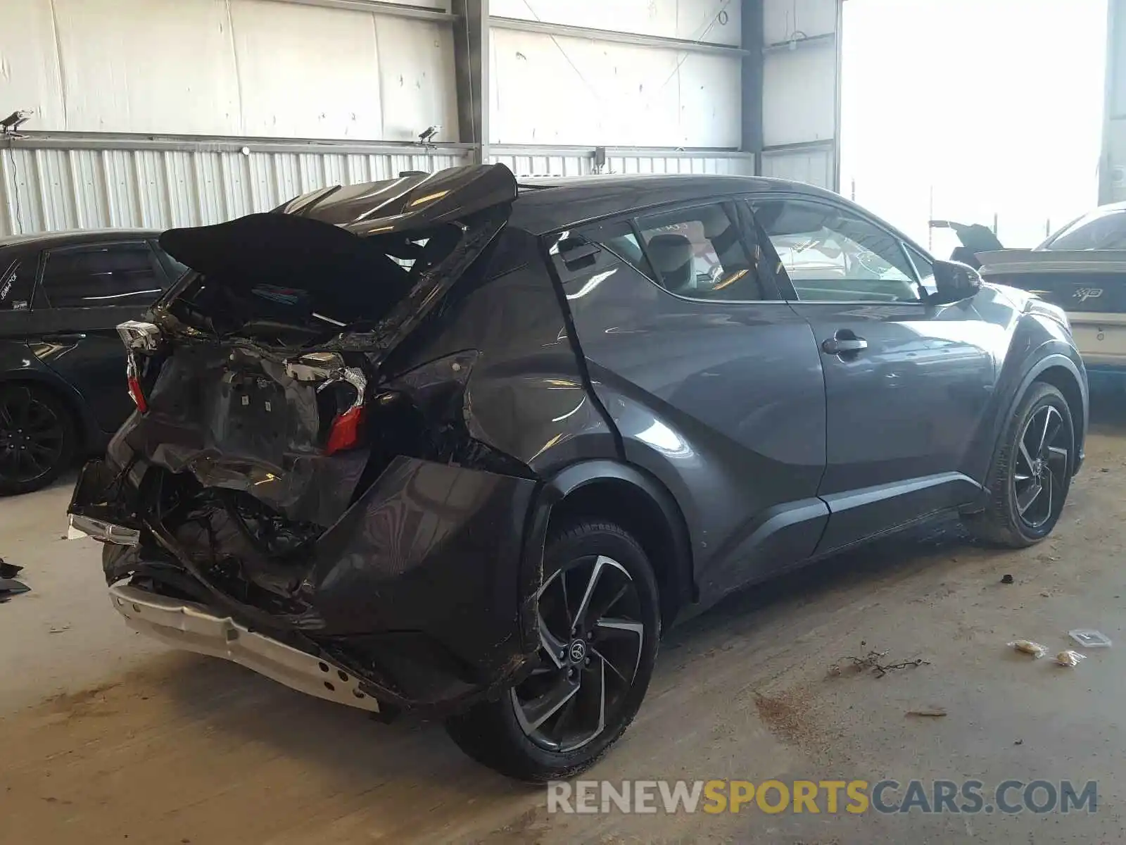 4 Photograph of a damaged car JTNKHMBX4L1068752 TOYOTA C-HR 2020