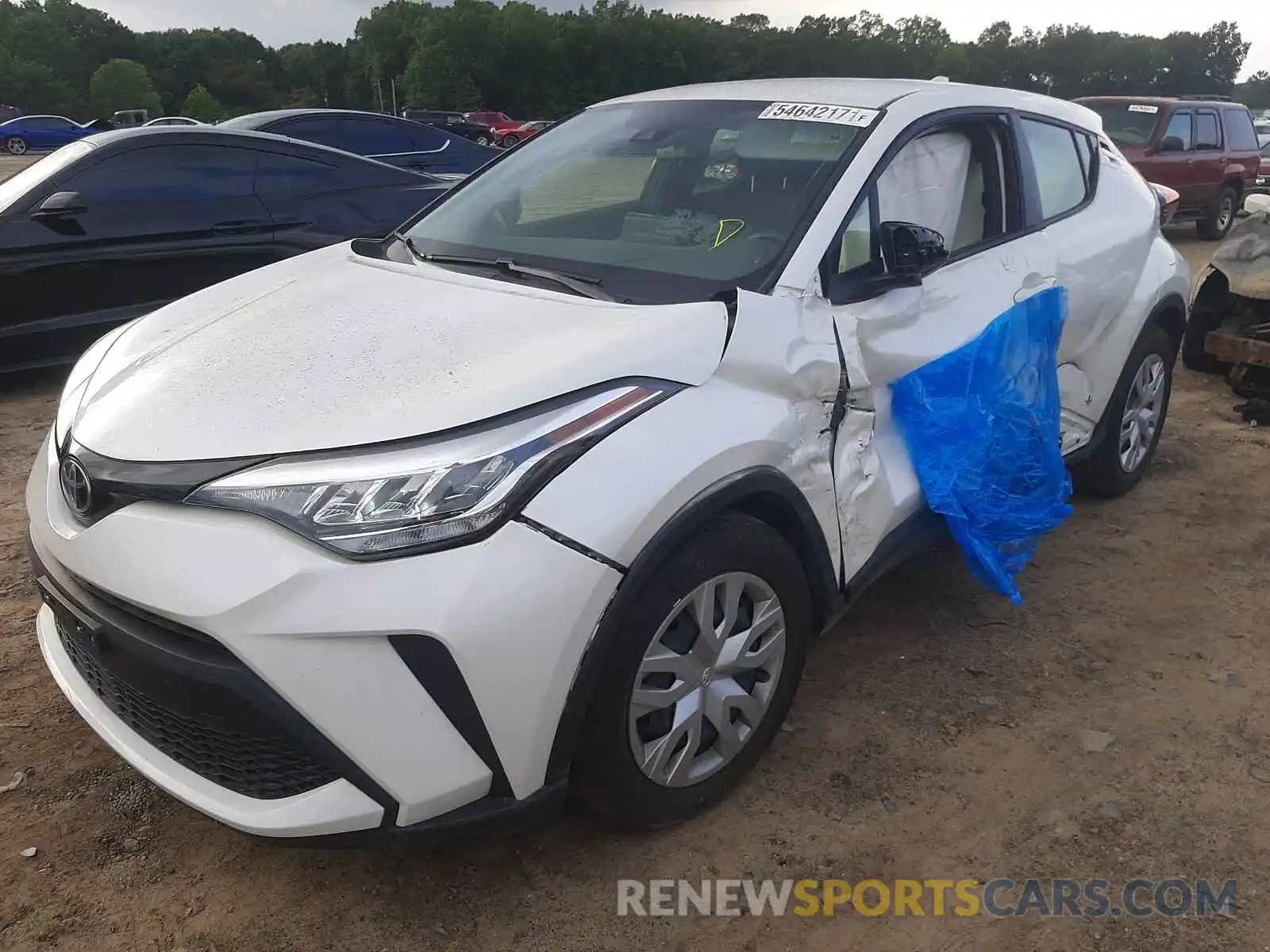 2 Photograph of a damaged car JTNKHMBX4L1071182 TOYOTA C-HR 2020