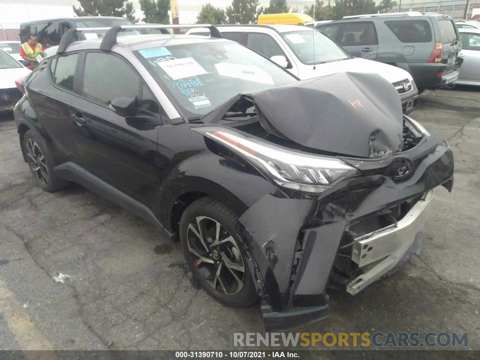 1 Photograph of a damaged car JTNKHMBX4L1072168 TOYOTA C-HR 2020