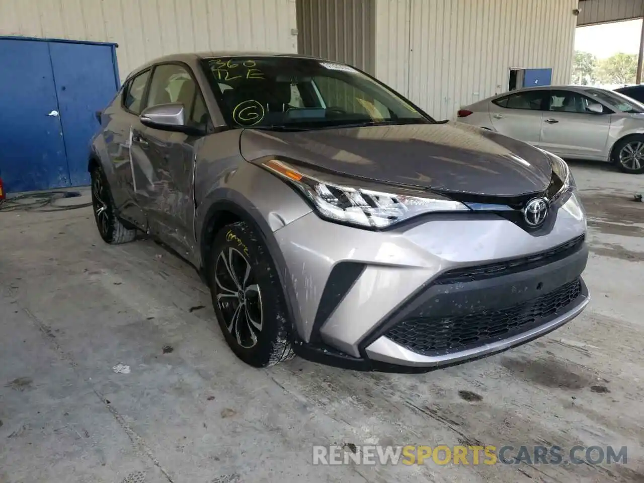 1 Photograph of a damaged car JTNKHMBX4L1072333 TOYOTA C-HR 2020