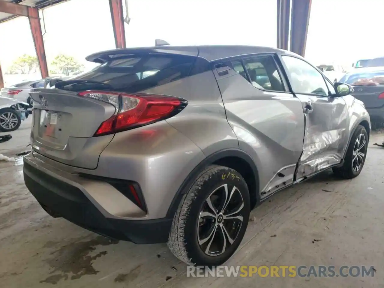 4 Photograph of a damaged car JTNKHMBX4L1072333 TOYOTA C-HR 2020