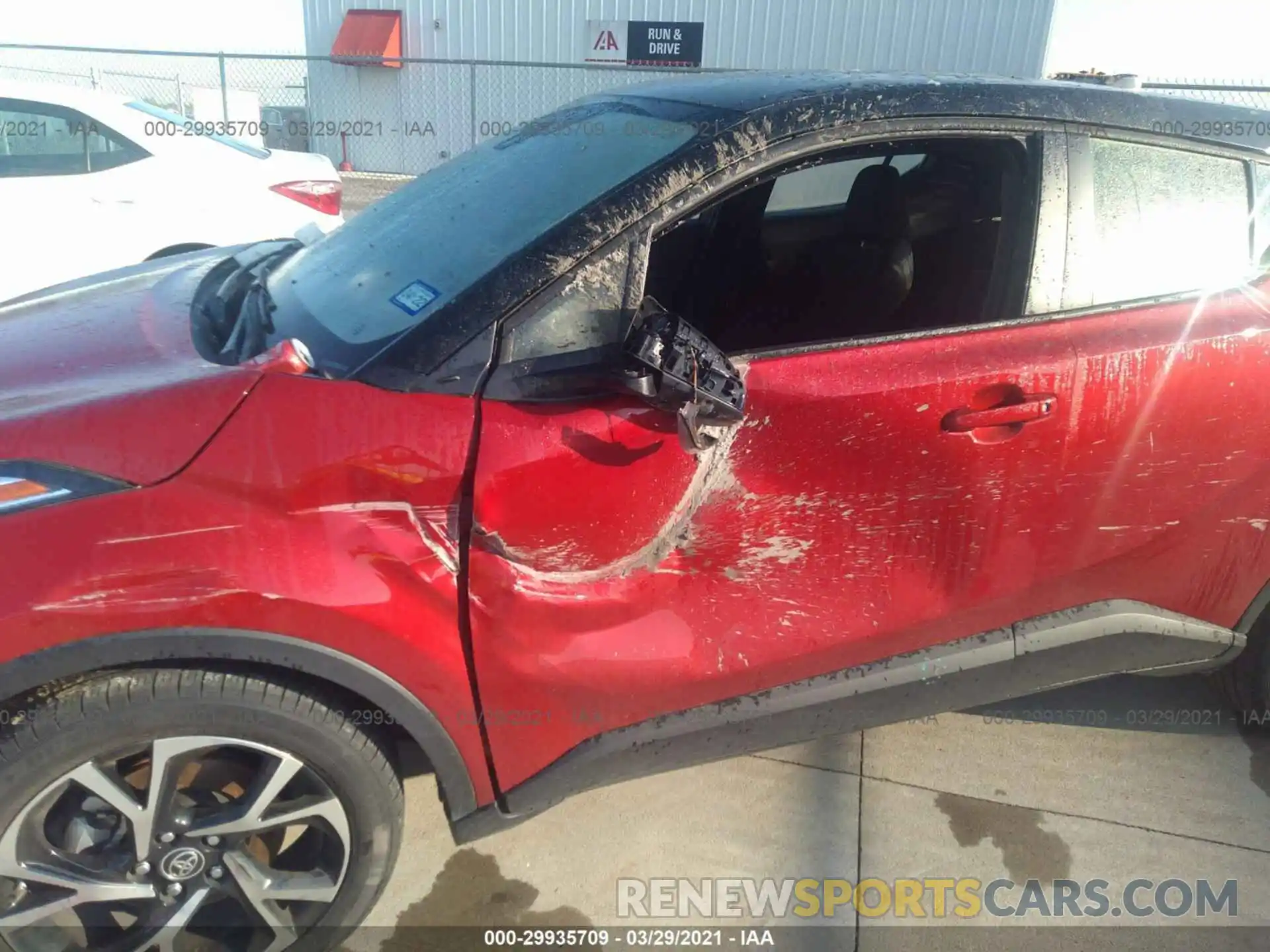 6 Photograph of a damaged car JTNKHMBX4L1078603 TOYOTA C-HR 2020