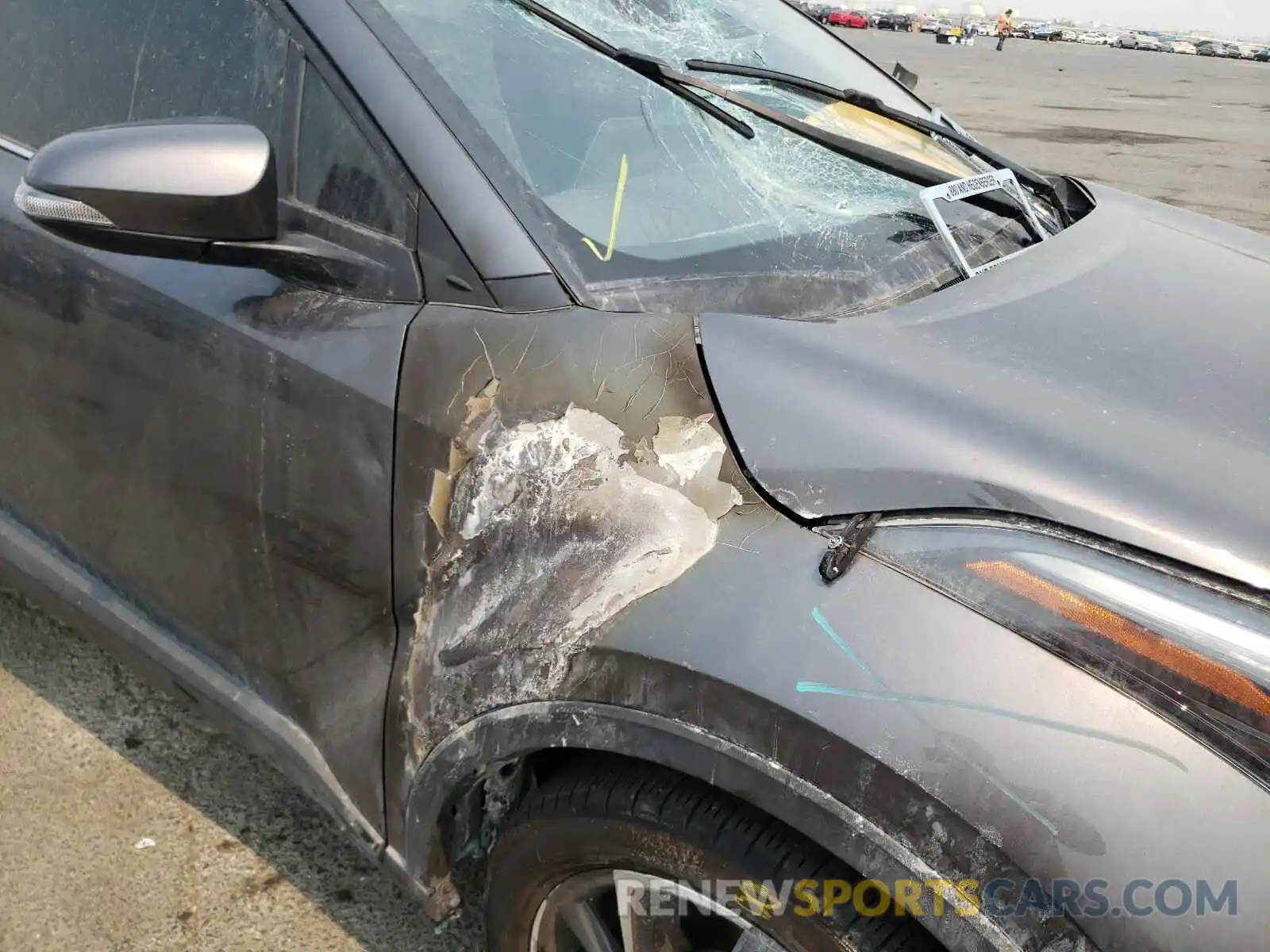 9 Photograph of a damaged car JTNKHMBX4L1083140 TOYOTA C-HR 2020