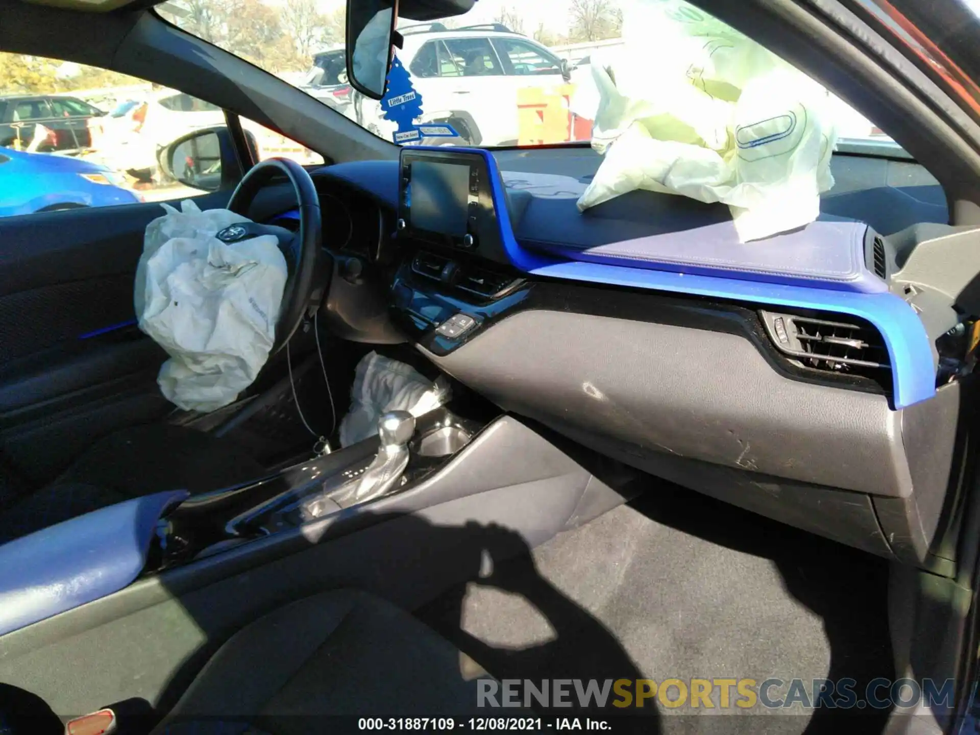 5 Photograph of a damaged car JTNKHMBX4L1084109 TOYOTA C-HR 2020