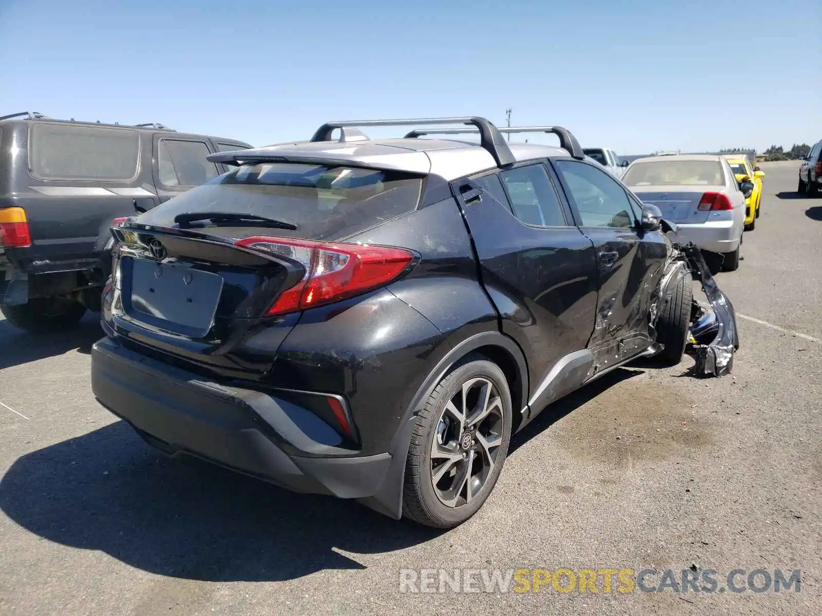 4 Photograph of a damaged car JTNKHMBX4L1085616 TOYOTA C-HR 2020