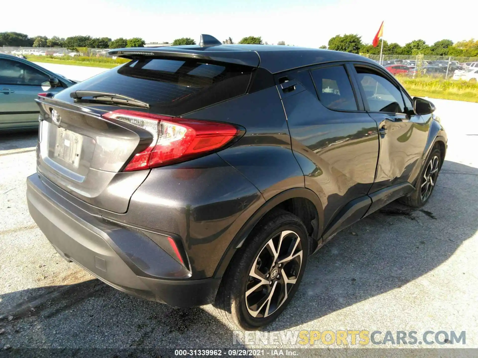 4 Photograph of a damaged car JTNKHMBX4L1088175 TOYOTA C-HR 2020