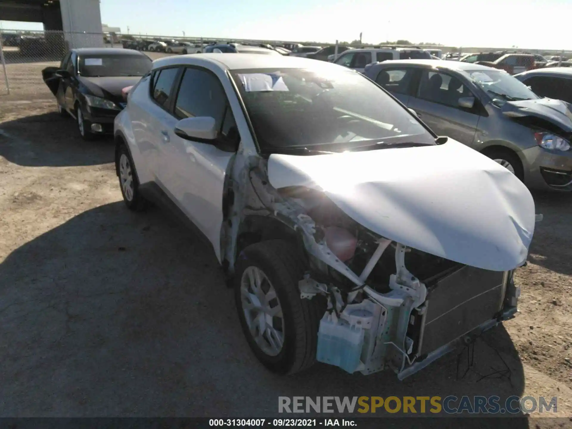 1 Photograph of a damaged car JTNKHMBX4L1092999 TOYOTA C-HR 2020