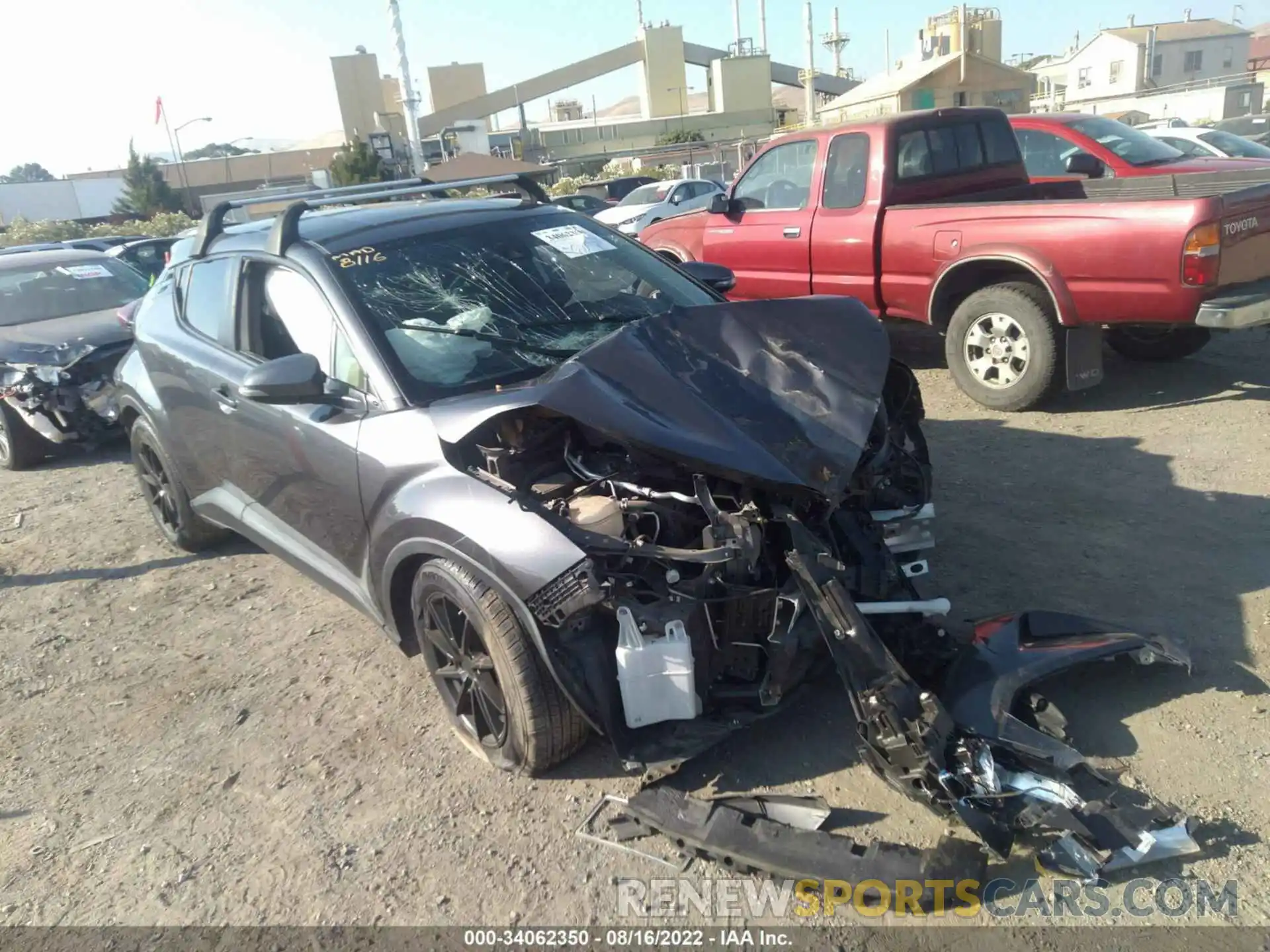 1 Photograph of a damaged car JTNKHMBX5L1070171 TOYOTA C-HR 2020