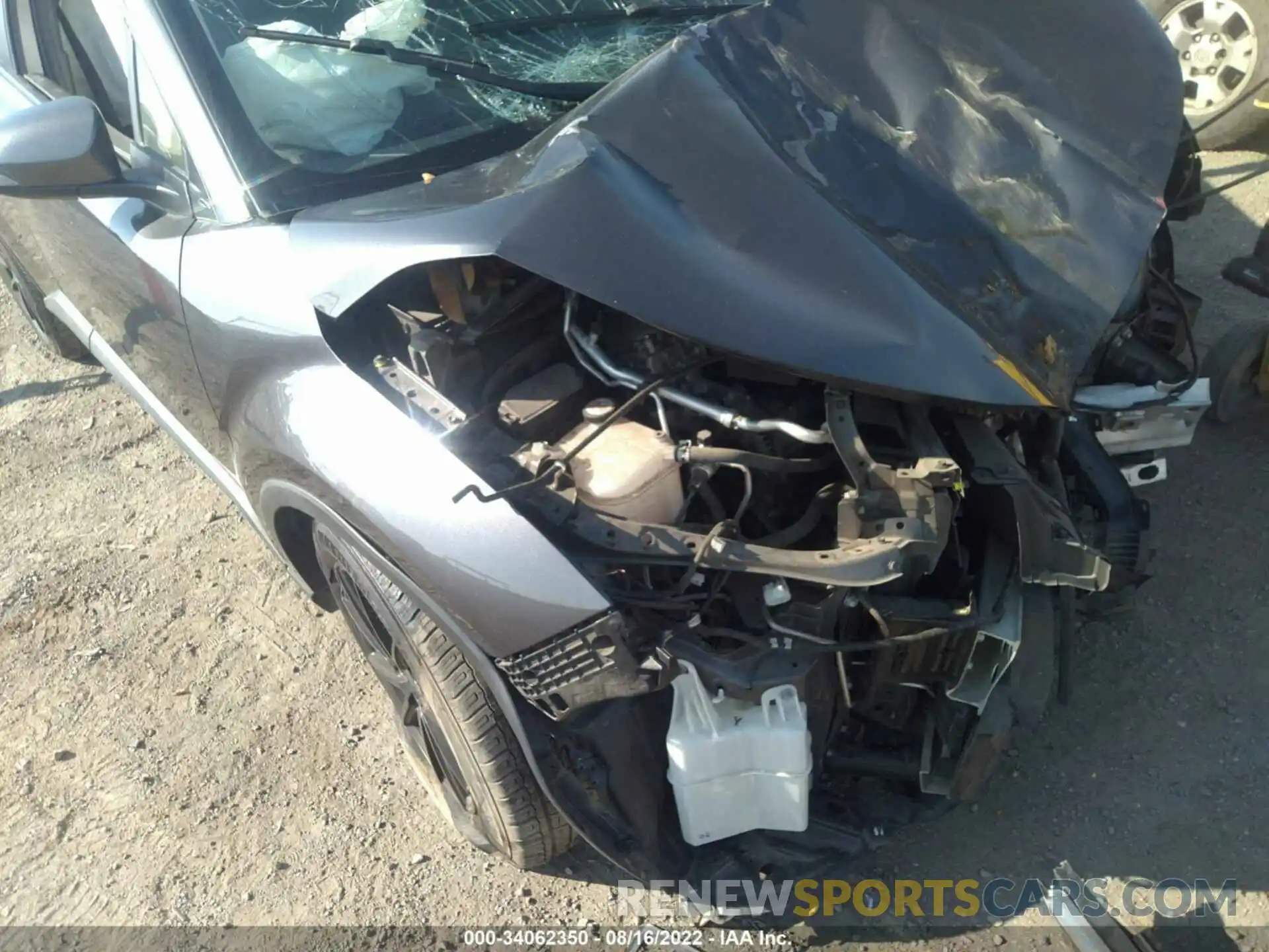 6 Photograph of a damaged car JTNKHMBX5L1070171 TOYOTA C-HR 2020