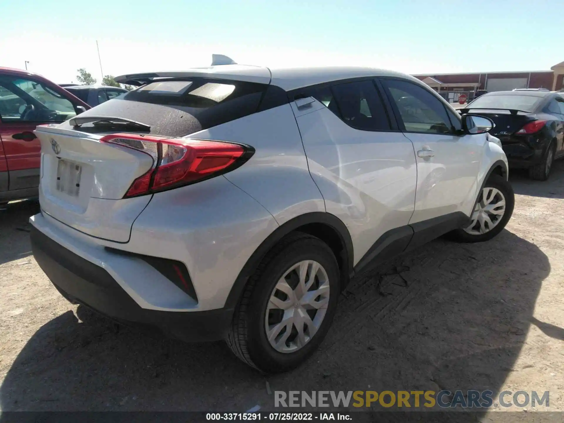 4 Photograph of a damaged car JTNKHMBX5L1070381 TOYOTA C-HR 2020