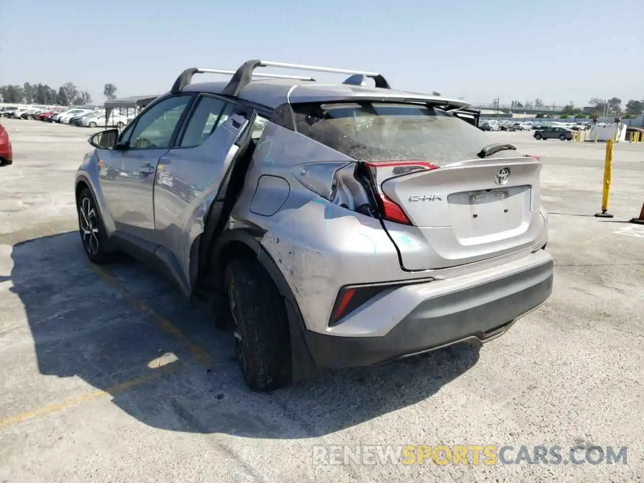 3 Photograph of a damaged car JTNKHMBX5L1072891 TOYOTA C-HR 2020