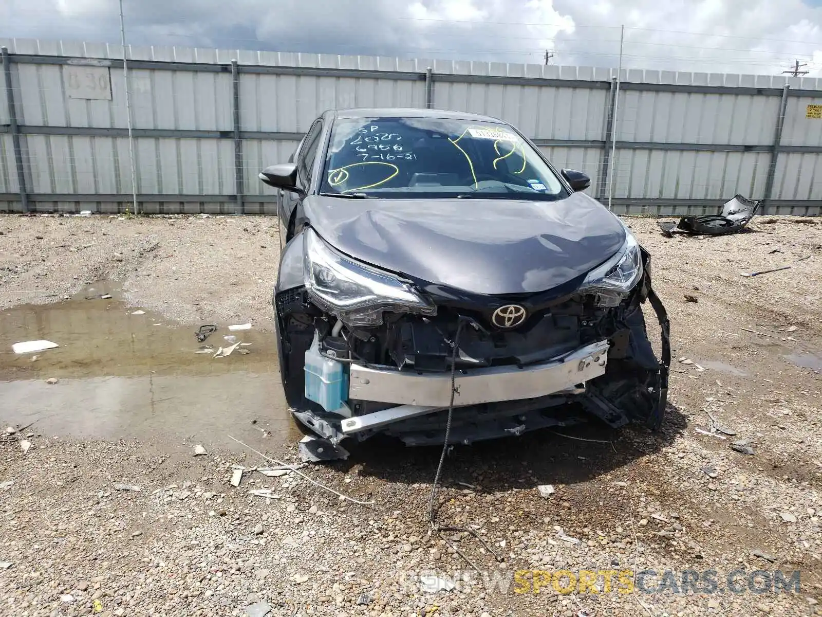 9 Photograph of a damaged car JTNKHMBX5L1076956 TOYOTA C-HR 2020