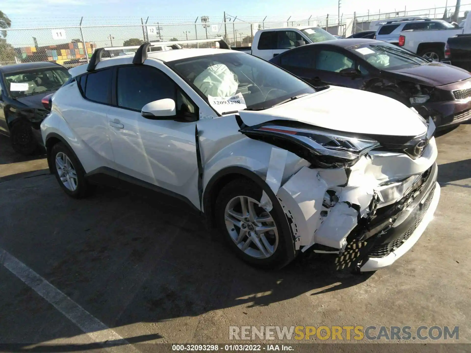 1 Photograph of a damaged car JTNKHMBX5L1079999 TOYOTA C-HR 2020