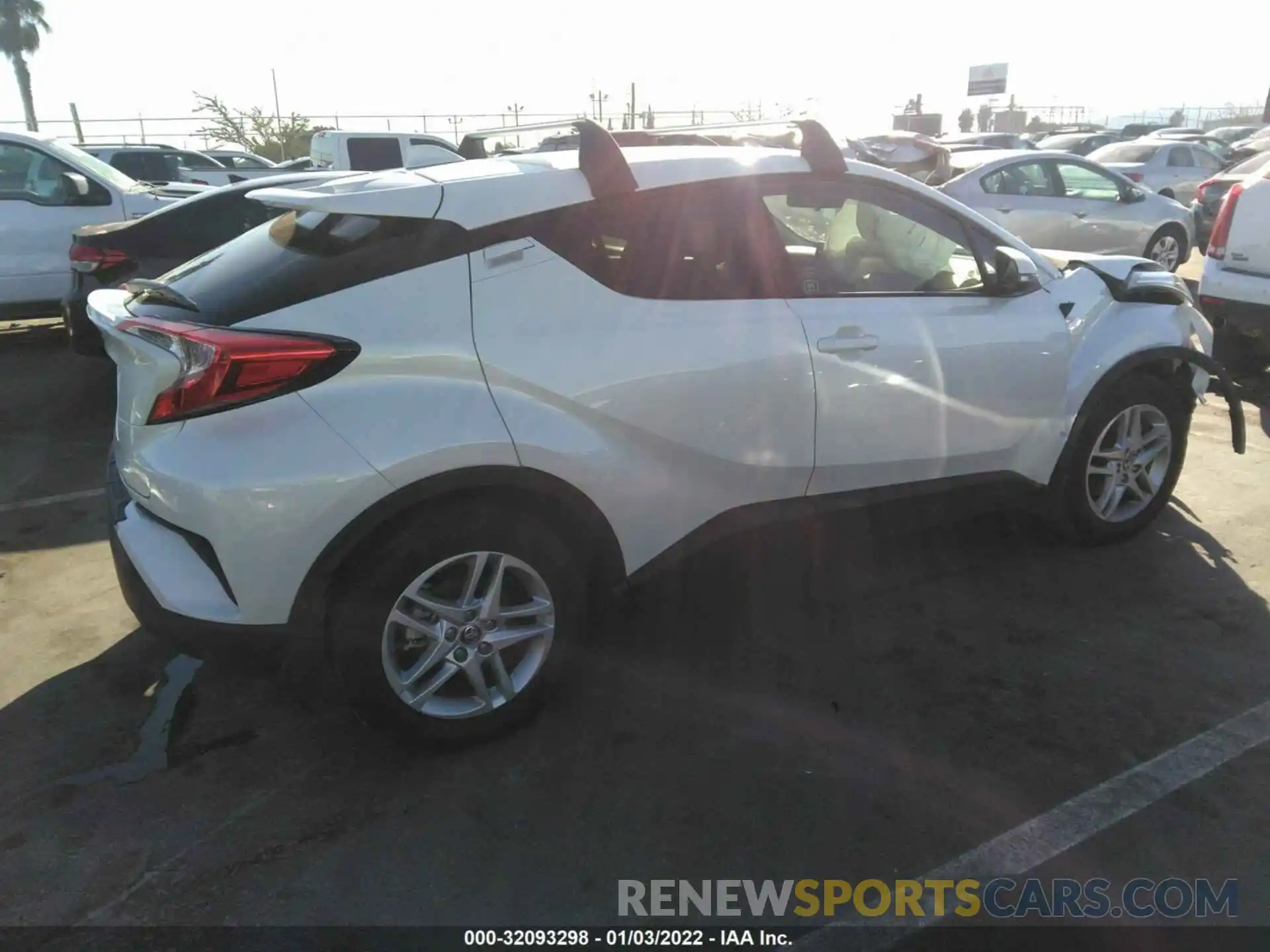 4 Photograph of a damaged car JTNKHMBX5L1079999 TOYOTA C-HR 2020