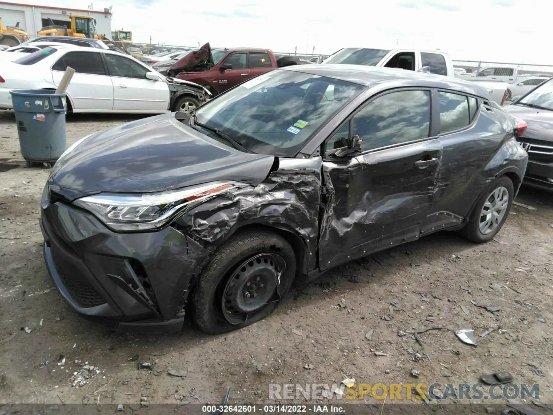 2 Фотография поврежденного автомобиля JTNKHMBX5L1080120 TOYOTA C-HR 2020