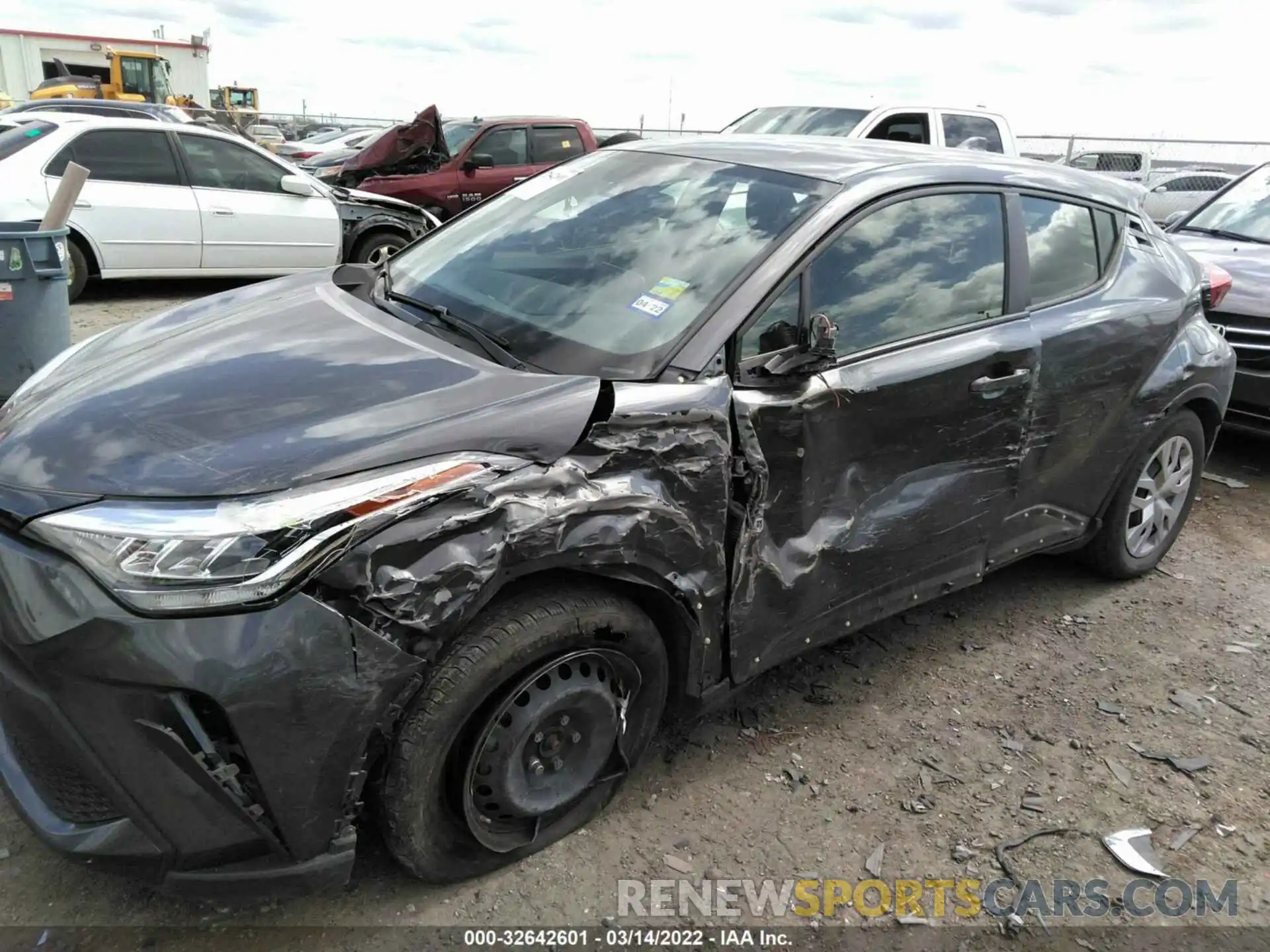 6 Photograph of a damaged car JTNKHMBX5L1080120 TOYOTA C-HR 2020